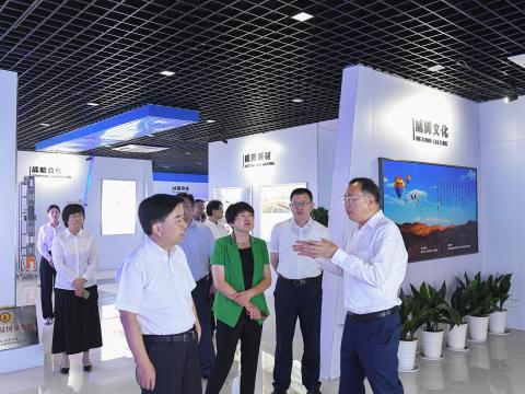 镇江市总工会领导莅临威腾电气调研产改工作